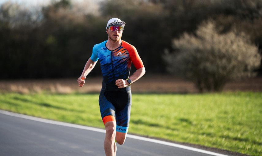 Pavel Wohl v triatlonové kombinéze ATEX WOHLMACHINE